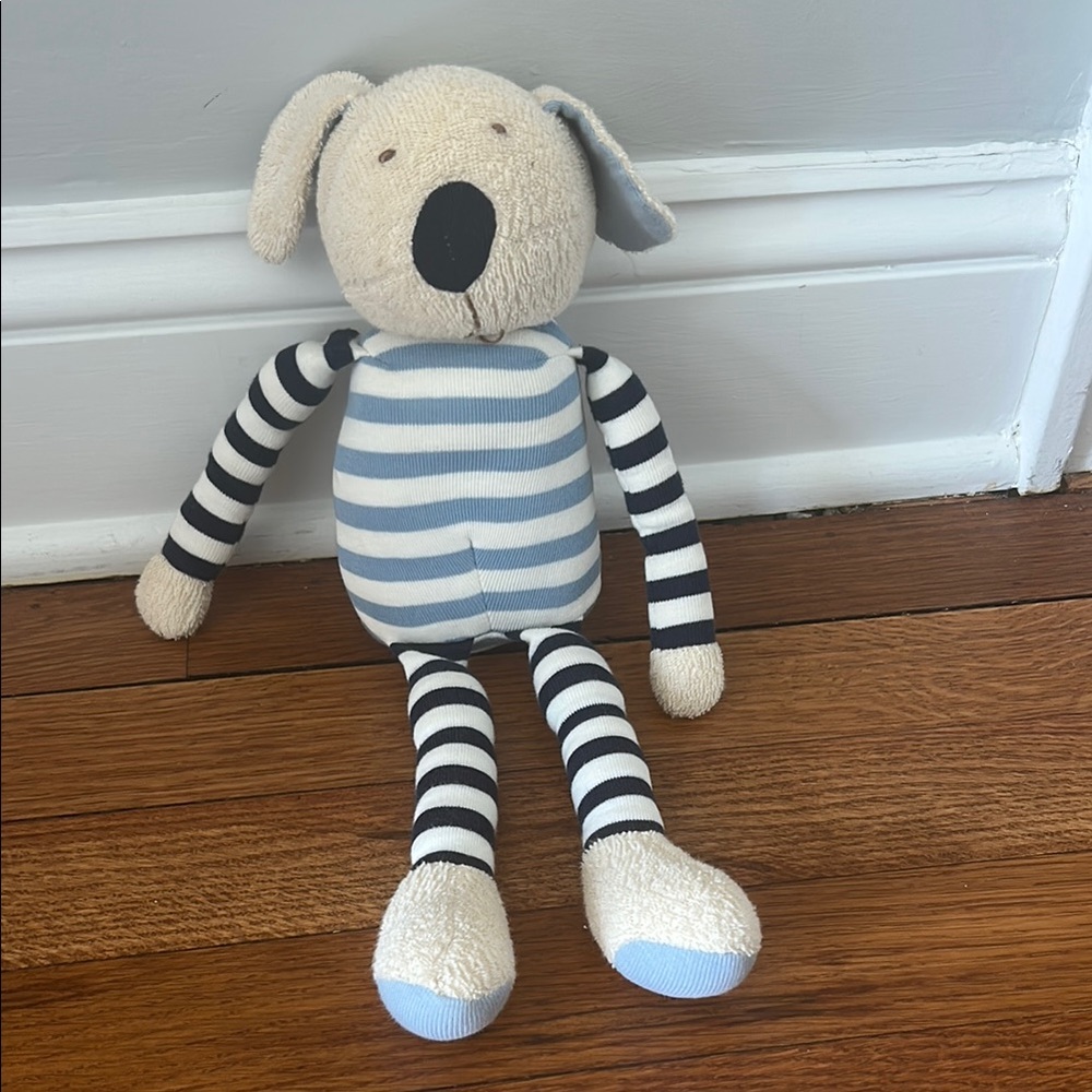 Giggle Manhattan Toys stuffed animal